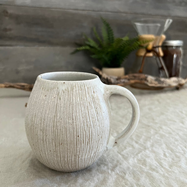 Scratch Collection Tea Notch Globe Mug