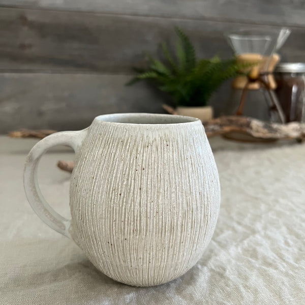 Scratch Collection Tea Notch Globe Mug